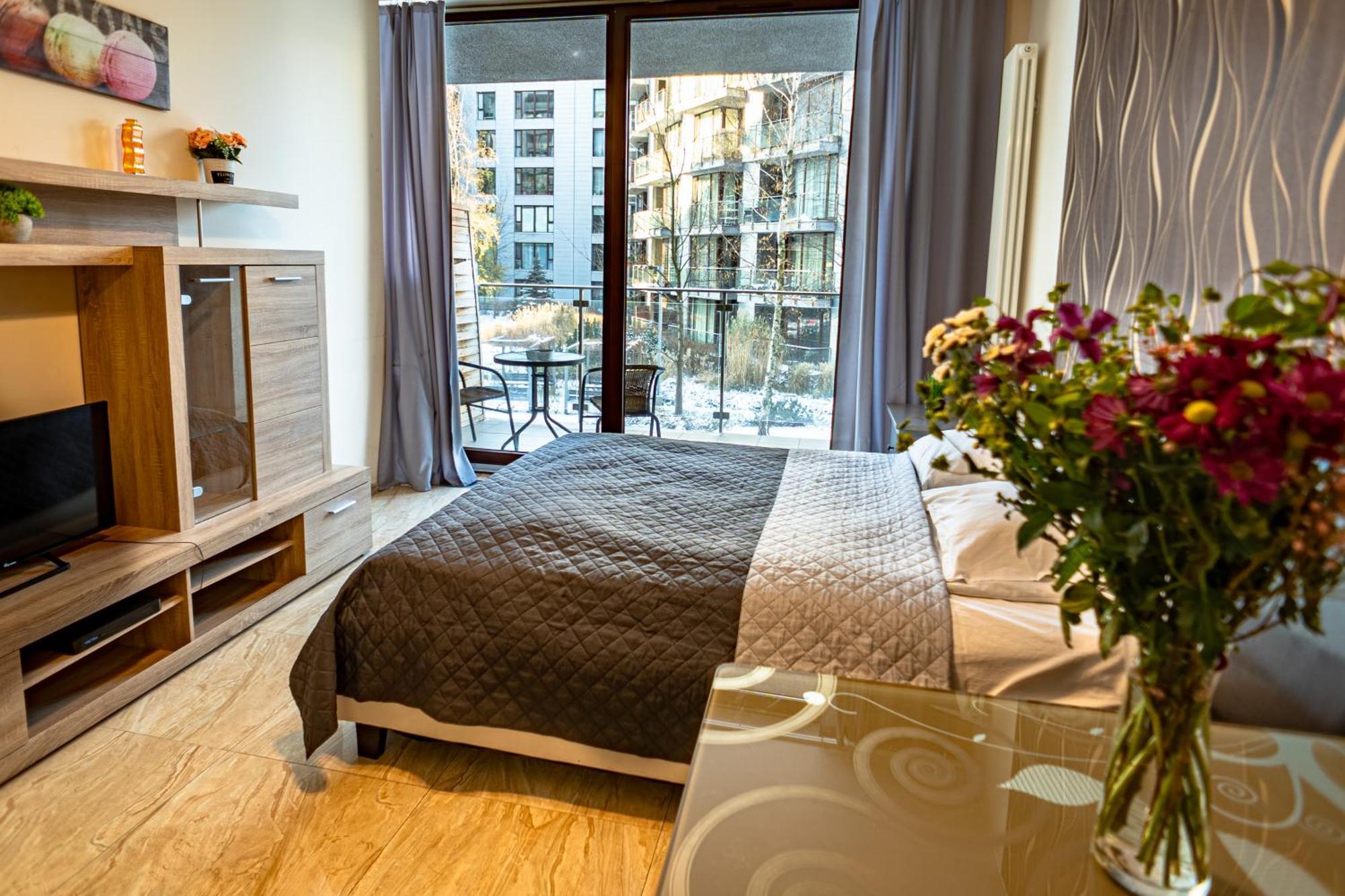 Apartamenty Triton Park Varsó Szoba fotó