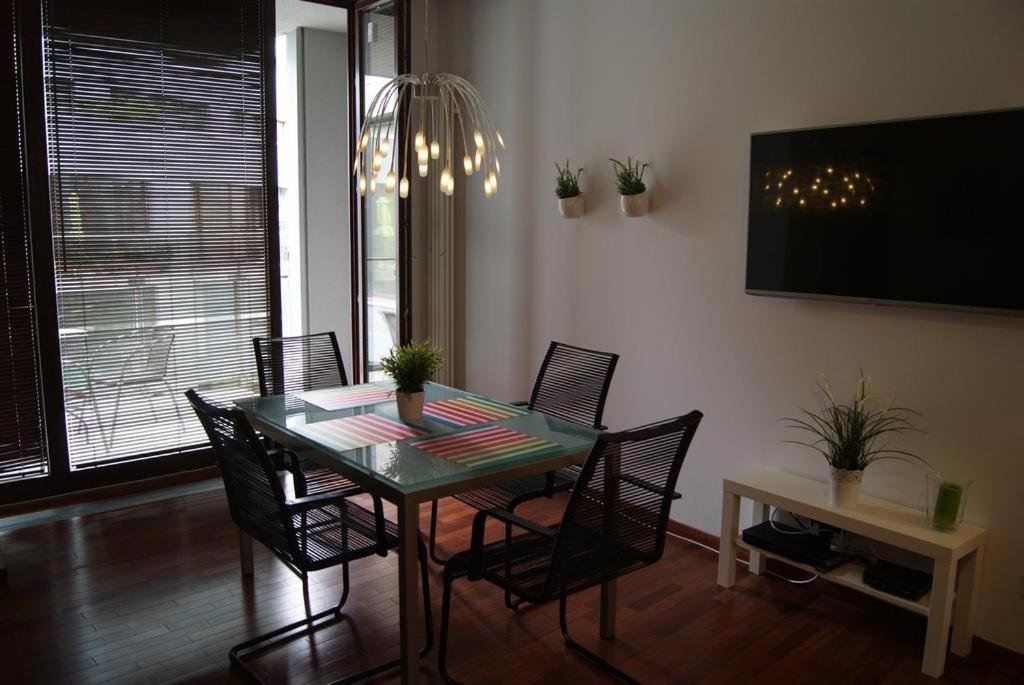 Apartamenty Triton Park Varsó Kültér fotó